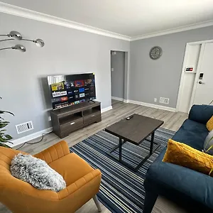 Private - 2 Bedrooms 2 Beds Sleep 4 In Winnipeg