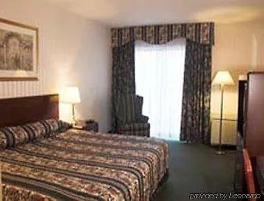 Toronto East Inn Hotel