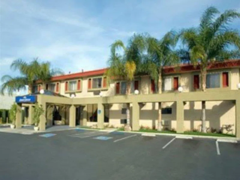 Toronto East Inn Hotel