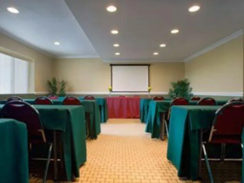 Toronto East Inn