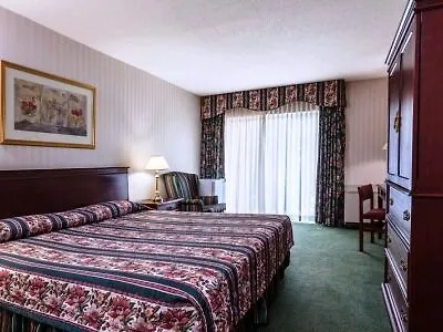 Toronto East Inn 0*,
